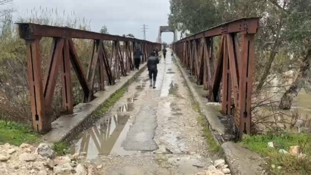 moti i keq ne vlore evakuohen 13 banesa ne novosele rritet niveli i ujit 695e4685194f7