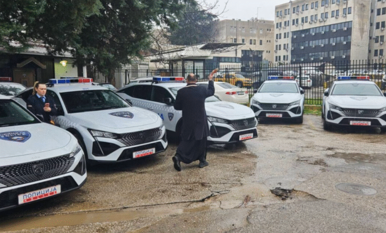 mpb nis hetim per fotografite e ritit fetar mbi automjetet policore 695dc7bd0a4d9