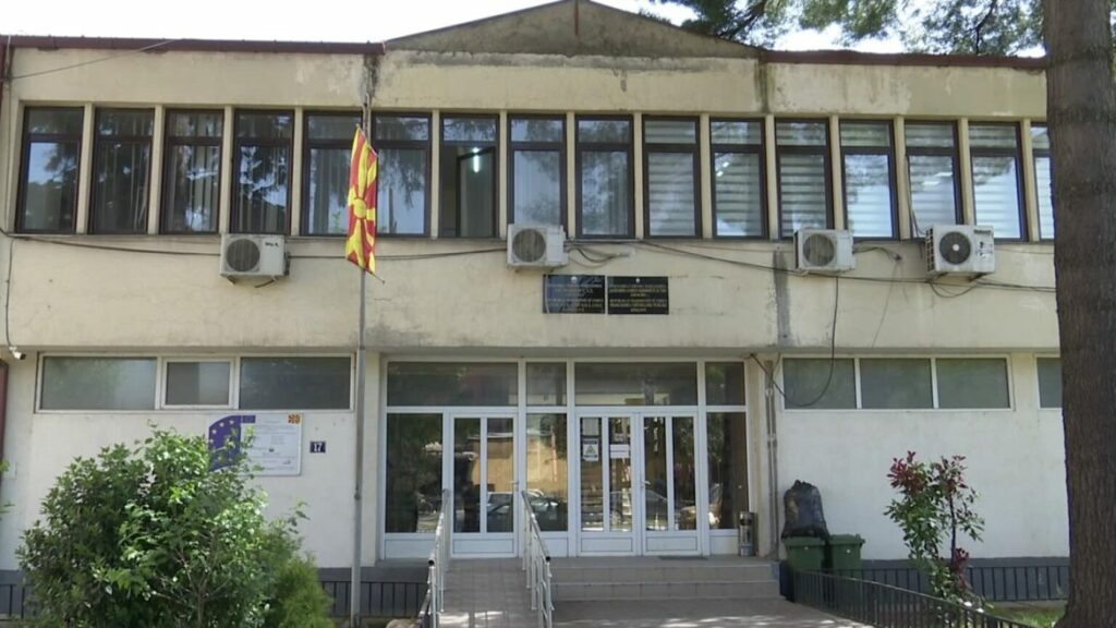 Mungesë kuadri në Gjykatën e Kërçovës! Me 5 gjykatës në 2025-tën u zgjidhën 17.771 lëndë 3 mungese kuadri ne gjykaten e kercoves me 5 gjykates ne 2025 ten u zgjidhen 17 771 lende 69754356dc44e