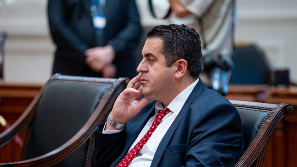 Murtezani: VLEN-in të bashkuar e duan shqiptarët, përçarjen e dëshiron vetëm BDI-ja 2 murtezani vlen in te bashkuar e duan shqiptaret percarjen e deshiron vetem bdi ja 697937d14ba63