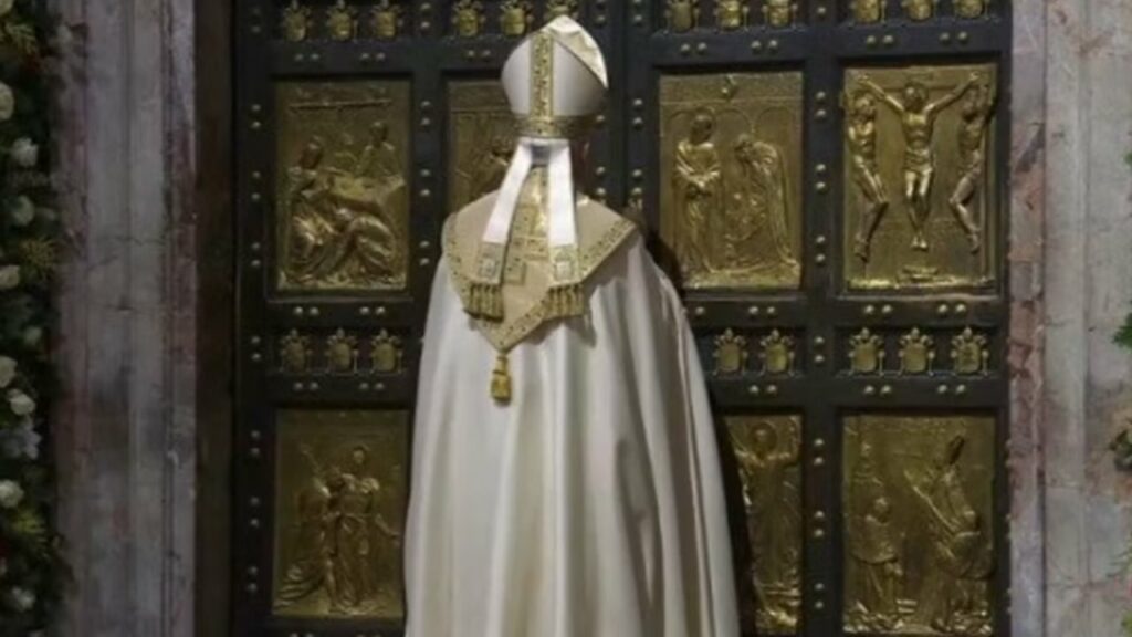 papa leone mbyll porten e shenjte te bazilikes se shen pjetrit perfundon zyrtarisht viti jubilar i nisur nga francesku 695cdb05563bb