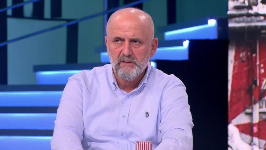 Parashikimi i bujshëm i Alfred Cakos, Edi Ramës po i shembet toka nën këmbë me aferat korruptive që po plasin, ja… 3 parashikimi i bujshem i alfred cakos edi rames po i shembet toka nen kembe me aferat korruptive qe po plasin ja 6966125553191