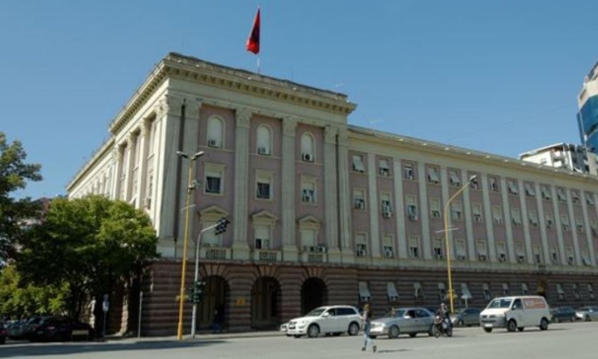 perfaqesues te ambasades amerikane zbarkojne ne kuvend takim me kreret e grupeve te ps e pd 69662e8751671