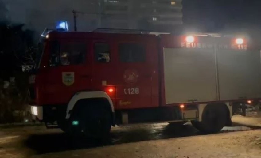 perfshihet nga flaket nje banese ne lushnje zjarri perhapet me shpejtesi asfiksohet nje 12 vjecare 6977de9b4ff8e