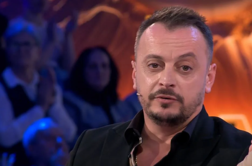 perfundon loja per armirin me pak i preferuari per publikun 695d8a1141675