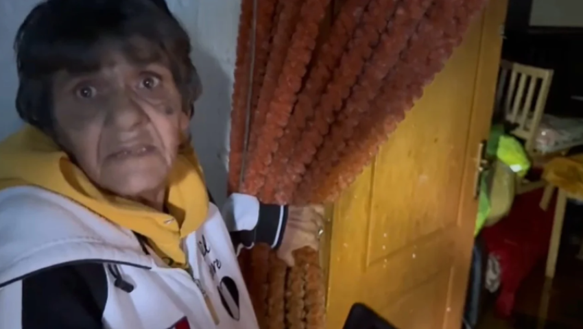 Përmbytjet në Durrës/ “Desh m’u mbyt fëmija’, flet nëna: E dërgova te fisi që të kujdeset për të. Nuk na strehuan 3 permbytjet ne durres desh mu mbyt femija flet nena e dergova te fisi qe te kujdeset per te nuk na strehuan 695d2c375df32