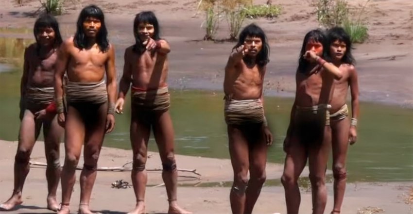 po pyesja veten se nga do te vinte shigjeta ambientalisti amerikan publikon pamjet e rralla te nje fisi te izoluar ne amazone 6969ec1edc281