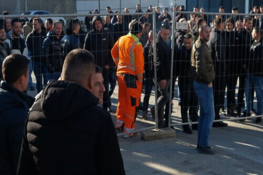 Protestë në Mamushë për mungesë të energjisë elektrike 1 proteste ne mamushe per mungese te energjise elektrike 695680ee5e219