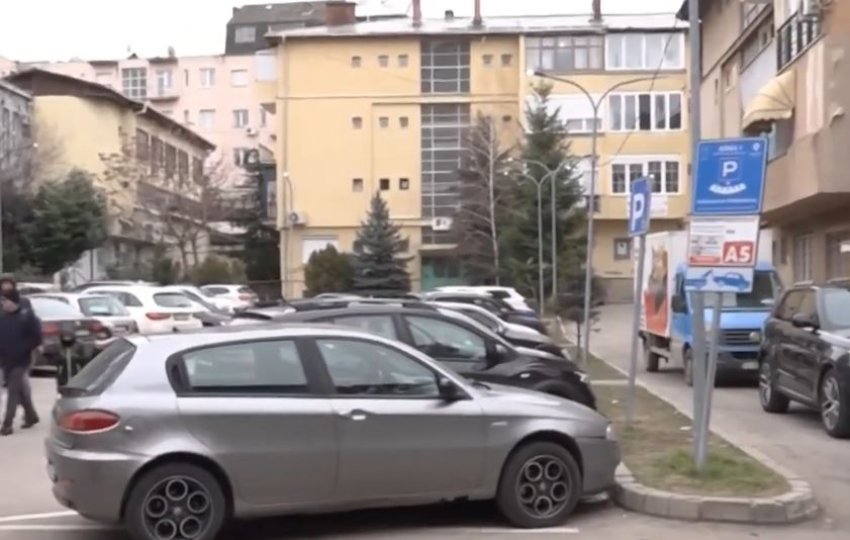 proteste ne prishtine per parkingje dhe hapesira te gjelbra 6971335023e95