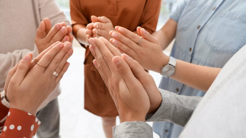 pse gjenerata z po i rikthehet fese ja cfare tregon studimi i ri ne mbreterine e bashkuar 69679f473c4e2