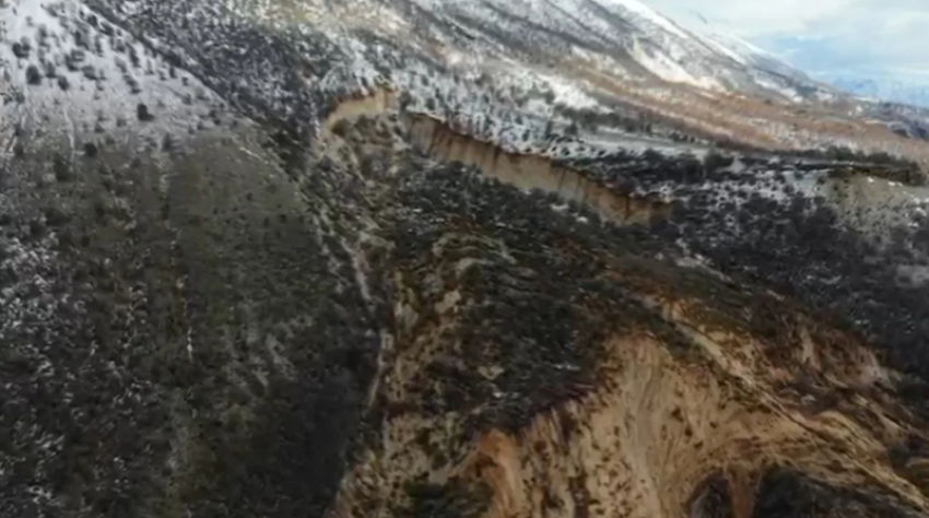 reshjet intensive shkaktojne rreshqitjen e nje pllaje ne lartesite e malit te lunxherise ne gjirokaster kerkohet ndihma e specialisteve gjeologe 696666b61cee0