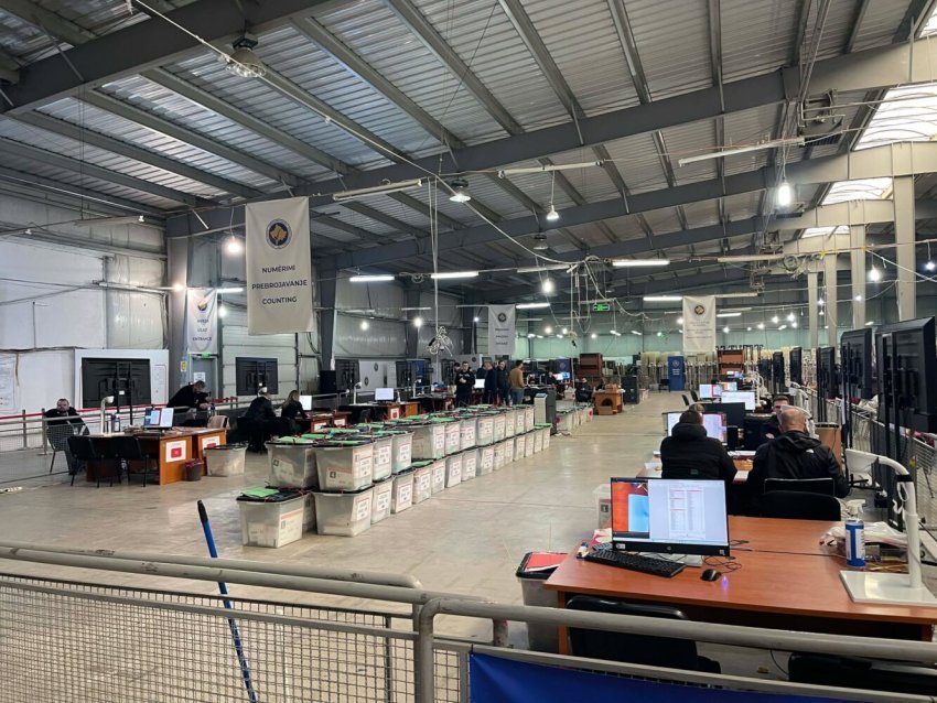 Rinumërohen 437 kuti me vota  Ndryshim i theksuar       te PDK ja