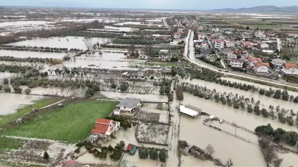 rreth 120 banesa te prekura nga permbytjet ne ferras fillon verfikimi i demeve 6963add37fcf4