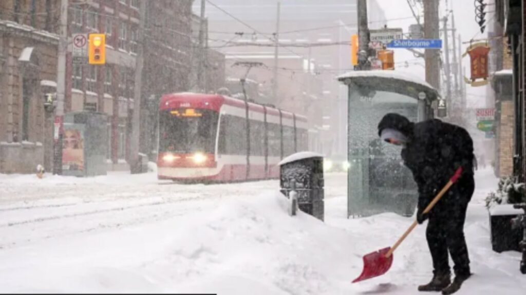 Rritet bilanci i viktimave nga moti i keq në SHBA/ Shkon në 20 numri i të vdekurve, mes tyre dhe një 16-vjeçare 2 rritet bilanci i viktimave nga moti i keq ne shba shkon ne 20 numri i te vdekurve mes tyre dhe nje 16 vjecare 6977e1c6b841a