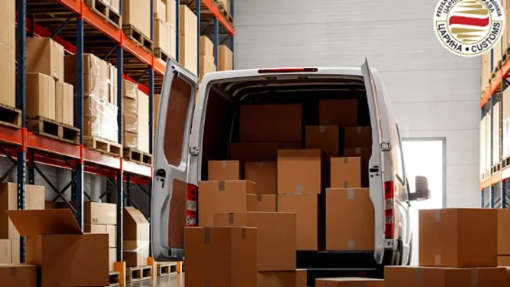 Sekuestrohen 166 dërgesa postare, kallëzim penal ndaj një kompanie dhe ndaj një personi në Maqedoni 3 sekuestrohen 166 dergesa postare kallezim penal ndaj nje kompanie dhe ndaj nje personi ne maqedoni 6968c3b7e82fb