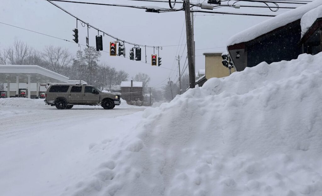 SHBA/ Mbi 600 mijë familje pa energji elektrike,14,800 fluturime të anuluara 3 shba mbi 600 mije familje pa energji elektrike14800 fluturime te anuluara 6976240239b58
