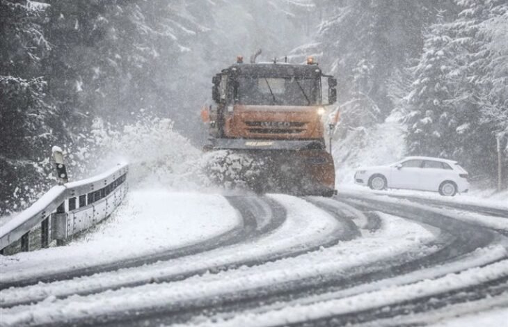 Të gjitha akset rrugore janë të kalueshme 1 te gjitha akset rrugore jane te kalueshme 69622cb65bf47