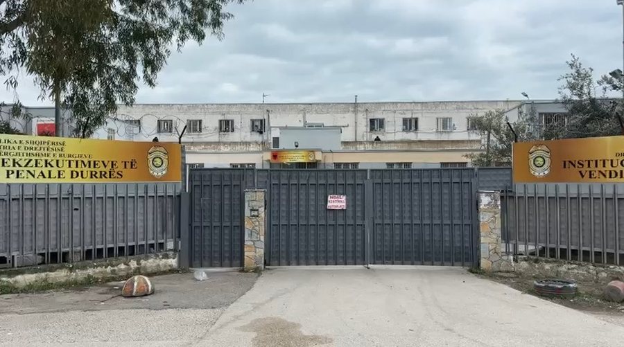 Të paraburgosurit në IEVP e Durrësit po zhvendosen drejt Fierit 3 te paraburgosurit ne ievp e durresit po zhvendosen drejt fierit 6967f6b426368