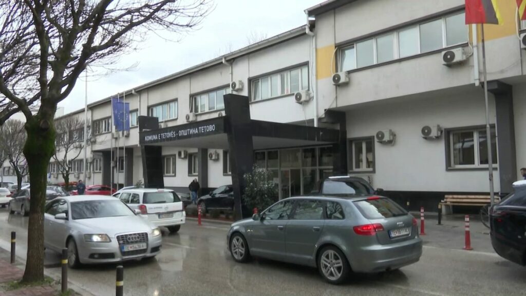 tetove reshjet e shiut veshtiresojne levizjen 695fc158c8f11