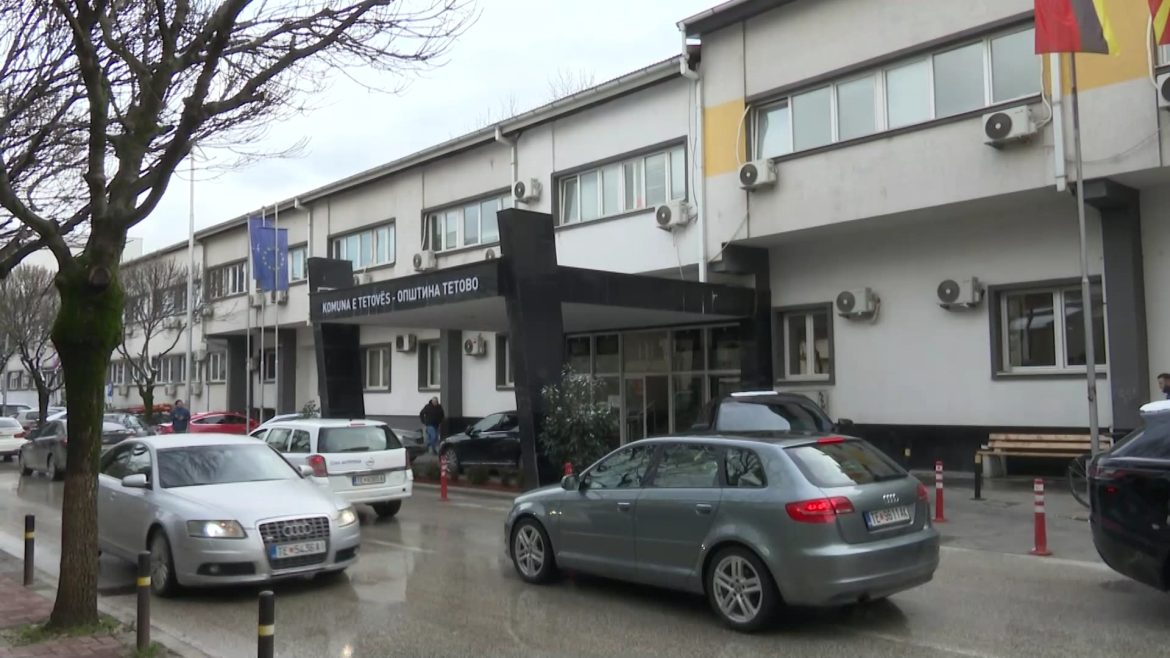 Tetovë, reshjet e shiut vështirësojnë lëvizjen 1 tetove reshjet e shiut veshtiresojne levizjen 695fc158c8f11