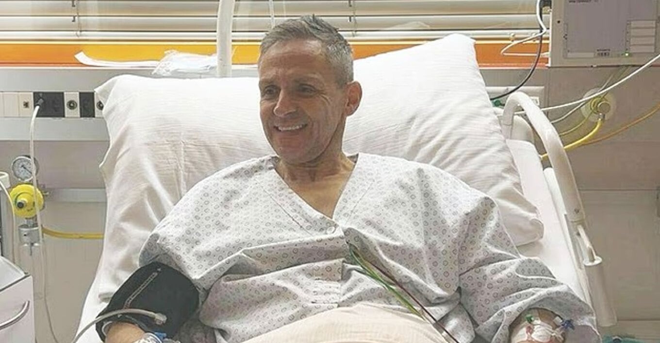 “Vajza ime mbijetoi falë një zinxhiri të pabesueshëm ngjarjesh”, heroi 55-vjeçar i Crans-Montanës shpëtoi dhjetë të rinj: Pashë njerëz që digjeshin të gjallë dhe… 1 vajza ime mbijetoi fale nje zinxhiri te pabesueshem ngjarjesh heroi 55 vjecar i crans montanes shpetoi dhjete te rinj pashe njerez qe digjeshin te gjalle dhe 6958ca65763c8