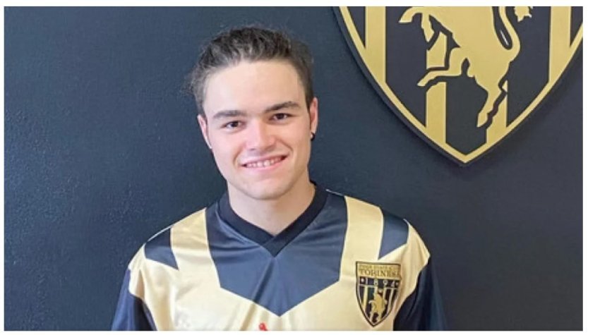 Vdekja tragjike e 19-vjeçarit, grabitet nga një burrë pasi u gjet i pajetë në rrugë dhe më pas shtypet nga një makinë 2 vdekja tragjike e 19 vjecarit grabitet nga nje burre pasi u gjet i pajete ne rruge dhe me pas shtypet nga nje makine 6977a6b416664