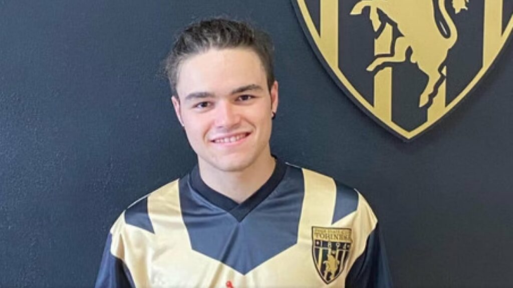 vdekja tragjike e 19 vjecarit grabitet nga nje burre pasi u gjet i pajete ne rruge 6977a98753882