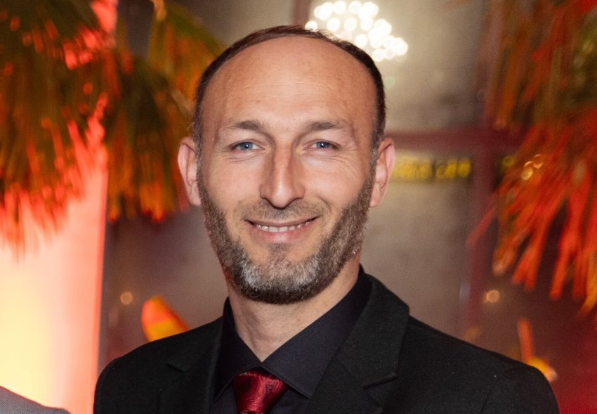 vdes ne moshen 44 vjecare zyrtari i kabinetit te alban hysenit 69790030133b0