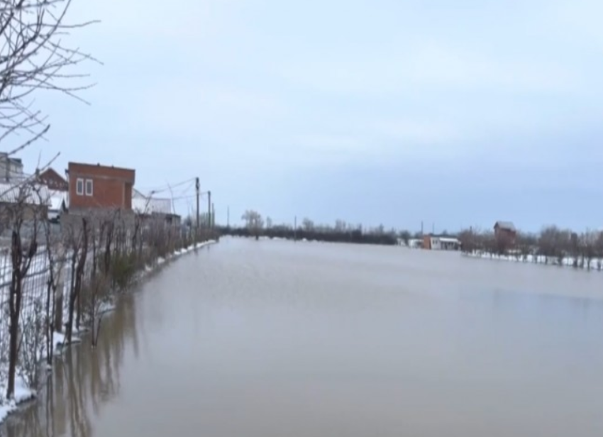Vërshimet në Fushë Kosovë e Obiliq shkaktojnë dëme të mëdha 3 vershimet ne fushe kosove e obiliq shkaktojne deme te medha 69602bf010281