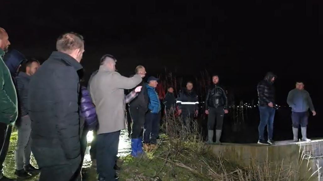 vijojne reshjet e shiut lumi vjosa ne pike kritike per te dale nga shtrati emergjencat civile ne terren 695eb704ce10f