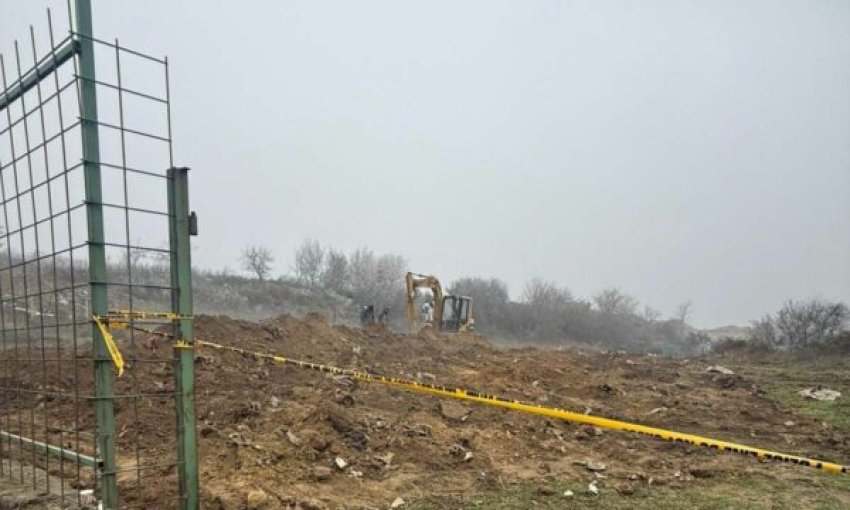 zhvarrosja afer gjakoves dergohen per ekzaminim mbetjet eshterore qe dyshohet se i perkasin personave te zhdukur gjate luftes 6962031f6b9ed