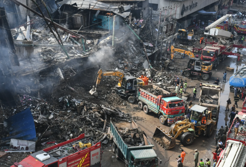 zjarr tragjik ne pakistan te pakten 21 te vdekur mbi 60 persona ende te zhdukur 696ec1b5c1430