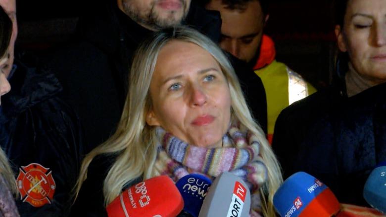 Zjarri masiv në Tiranë, Anduela Ristani flet nga vendngjarja: Janë djegur magazinat 2 zjarri masiv ne tirane anduela ristani flet nga vendngjarja jane djegur magazinat 696029d331301