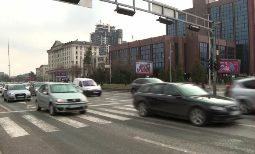 15 shofere te arrestuar brenda nje dite per drejtim pa patente 6991a143ae6aa