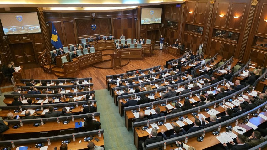 AAK cakton përfaqësuesit në komisione, VV njofton lëvizje të brendshme 1 aak cakton perfaqesuesit ne komisione vv njofton levizje te brendshme 698f40ee5c059