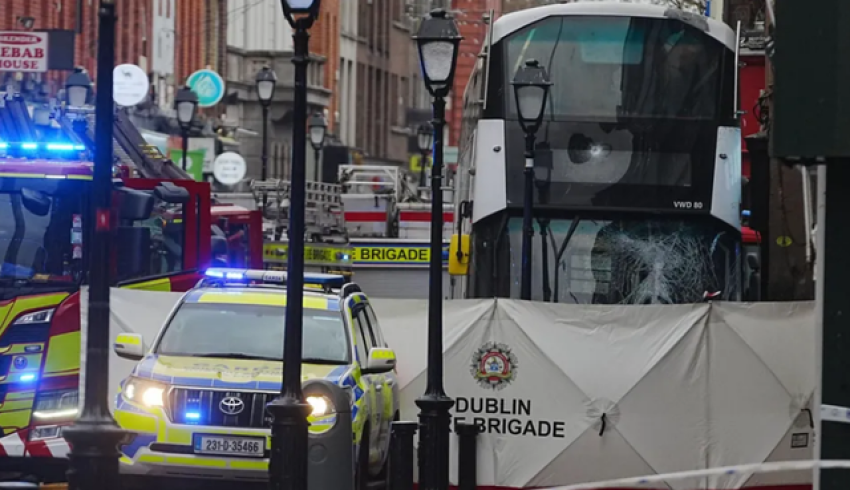 aksident me pasoje vdkje ne dublin autobusi perplas kembesorin dhe dy te tjere mbeten te plagsur 6984ec4a707d4