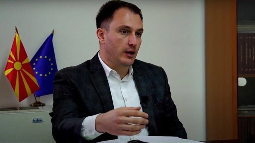 andonovski ndalimi i internetit per femijet nen 15 vjec do te ishte hap radikal 698d03fac88cd