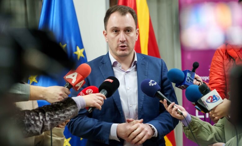 Andonovski: Qytetarët do të përdorin roaming pa kosto në BE 4 andonovski qytetaret do te perdorin roaming pa kosto ne be 699c97632835a