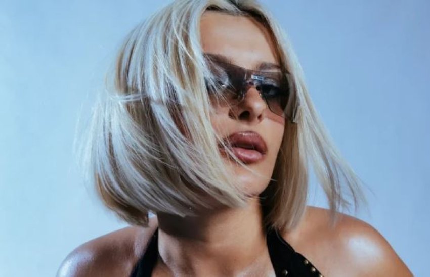 bebe rexha doli per ti pershendetur njerezit ne ballkon por mori nje pergjigje brutale nga fqinjet ne londer 699fb37693301