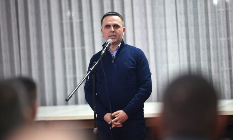 Bilall Kasami nga Saraji: Bashkimi i VLEN rrugë pa kthim pas vendimit të Kuvendit Qendror 1 bilall kasami nga saraji bashkimi i vlen rruge pa kthim pas vendimit te kuvendit qendror 6990f226f1d25