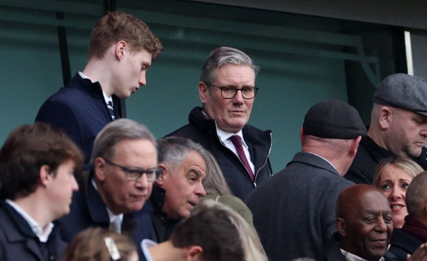 bloomberg ministrat britanike do ti kerkojne starmer te jape doreheqjen ose do largohen vete 6989c1ca5a3a9