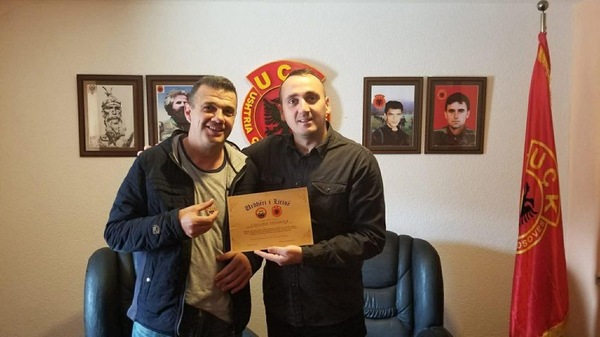 Dënimi me 15 vjet i ish-ushtarit të UÇK-së në Beograd, Syla: Serbia po tenton ta njollosë luftën e UÇK-së 3 denimi me 15 vjet i ish ushtarit te uck se ne beograd syla serbia po tenton ta njollose luften e uck se 69a1b5f092ab0