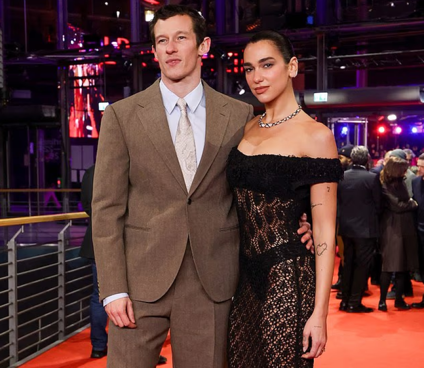 dua lipa dhe callum turner shkelqejne ne premieren e rosebush pruning 69916b3610761