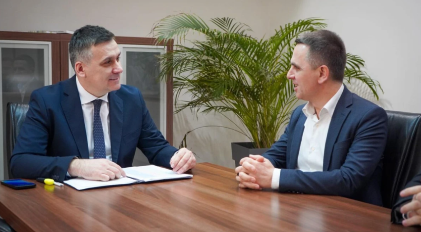 hoxha dhe kasami diskutuan per investimet qe ministria e mjedisit jetesor po realizon ne tetove 69a0ca7ab5668