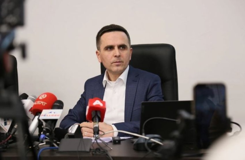 kasami per provimin e jurisprudences ne shqip nuk bejme zhurme garantojme se do e zgjidhim 6984aa85aff65