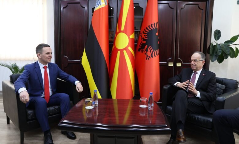 kasami vizita e begajt ne tetove deshmi e vemendjes se shqiperise ndaj bashkepunimit me shqiptaret ne maqedonine e veriut 69a2f6a159069