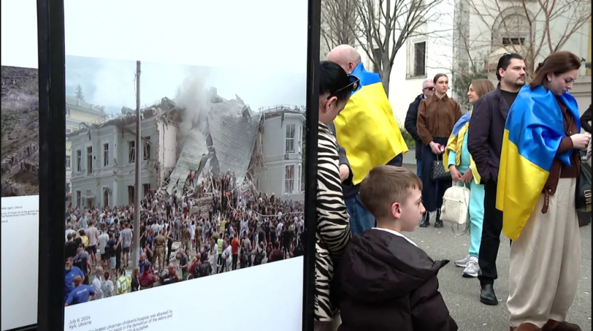 Katër vitet e një lufte/ Ukrainasit në Tiranë rrëfejnë dhimbjen dhe shpresën për paqe në atdhe: Kemi frikë për ta 3 kater vitet e nje lufte ukrainasit ne tirane rrefejne dhimbjen dhe shpresen per paqe ne atdhe kemi frike per ta 699dc154ec273