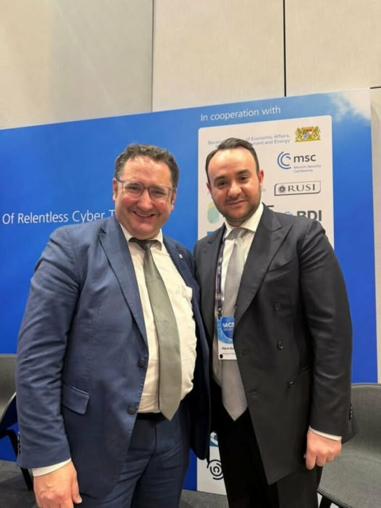 klevis balliu takim me tobias gotthardt ne mynih gjate munich security conference 69905a14e04b5