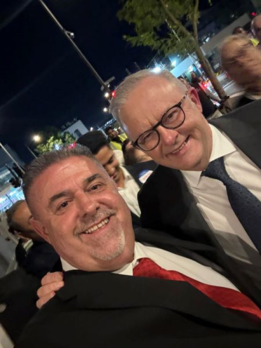 Kryeministri Albanese dhe kryebashkiaku Mehmeti: Dy udhëheqësit me origjinë shqiptare bashkohen në iftar 1 kryeministri albanese dhe kryebashkiaku mehmeti dy udheheqesit me origjine shqiptare bashkohen ne iftar 699b56c8481a0