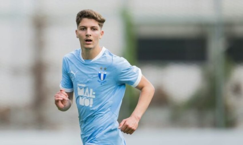 llumnica nenshkruan kontrate profesionale me malmon 699cdecee2719